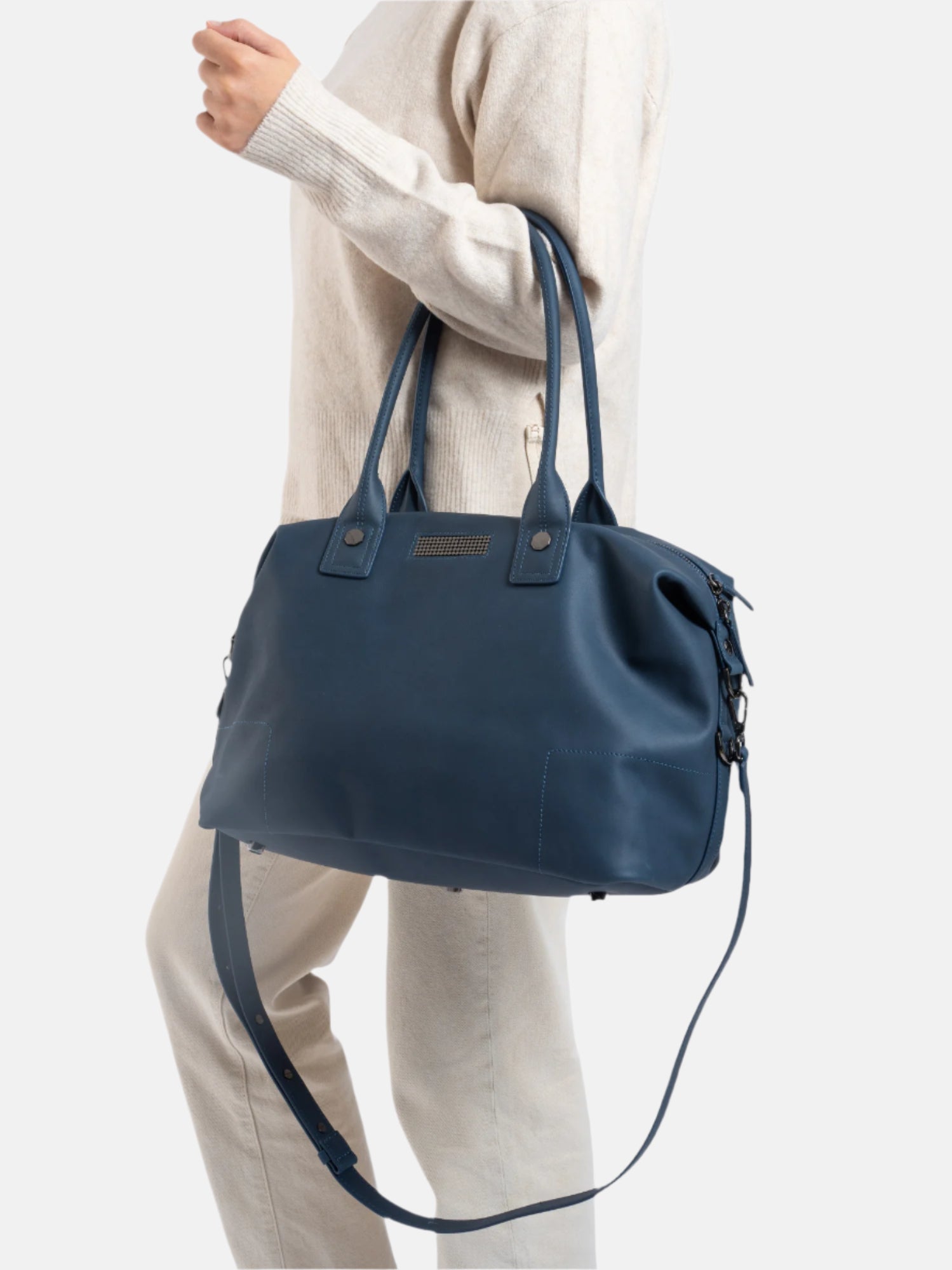 #color_NAVY